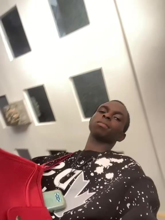 @young.daddy🇭🇰 🚀🛐