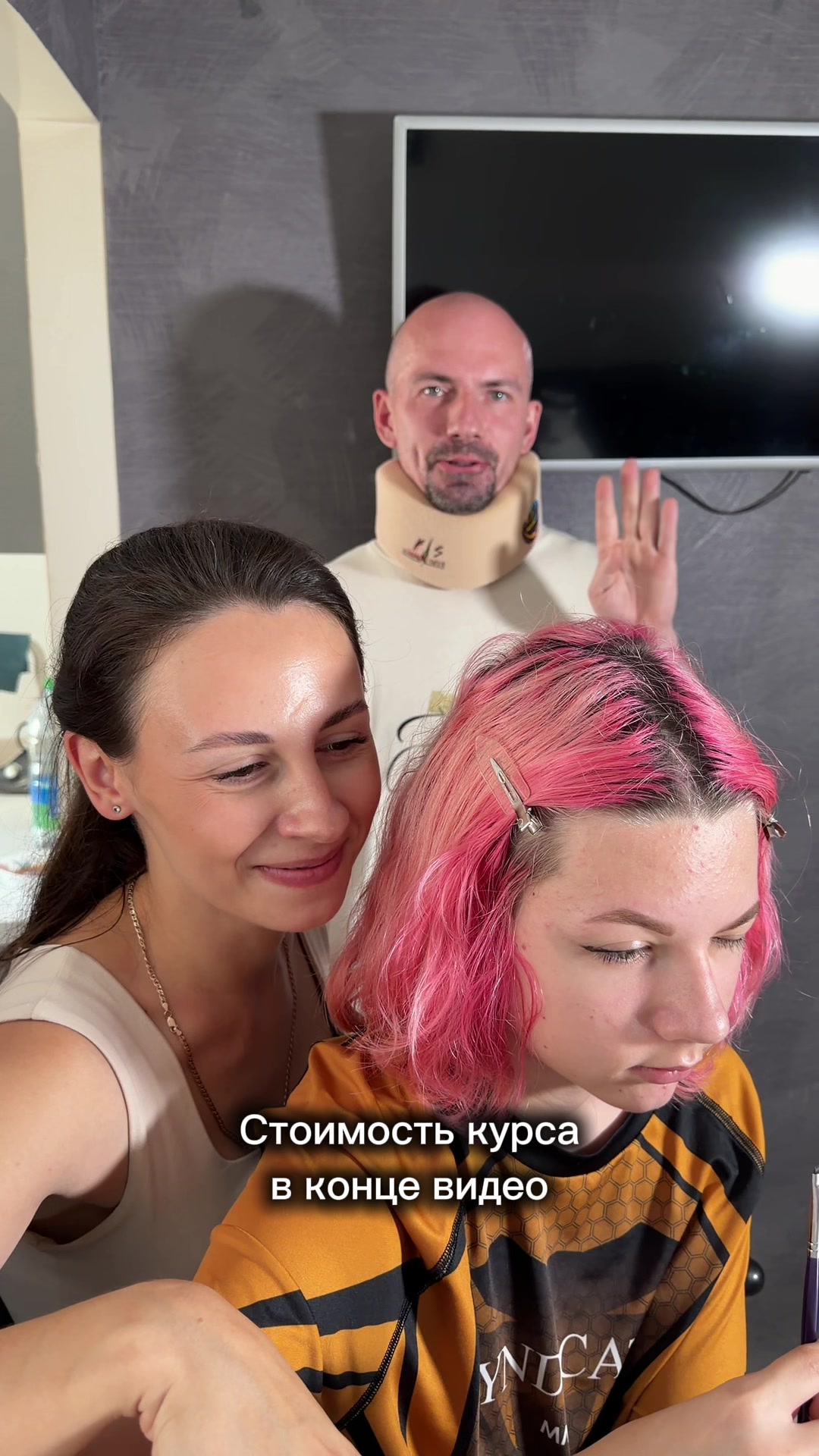 @Vicky_Grukk