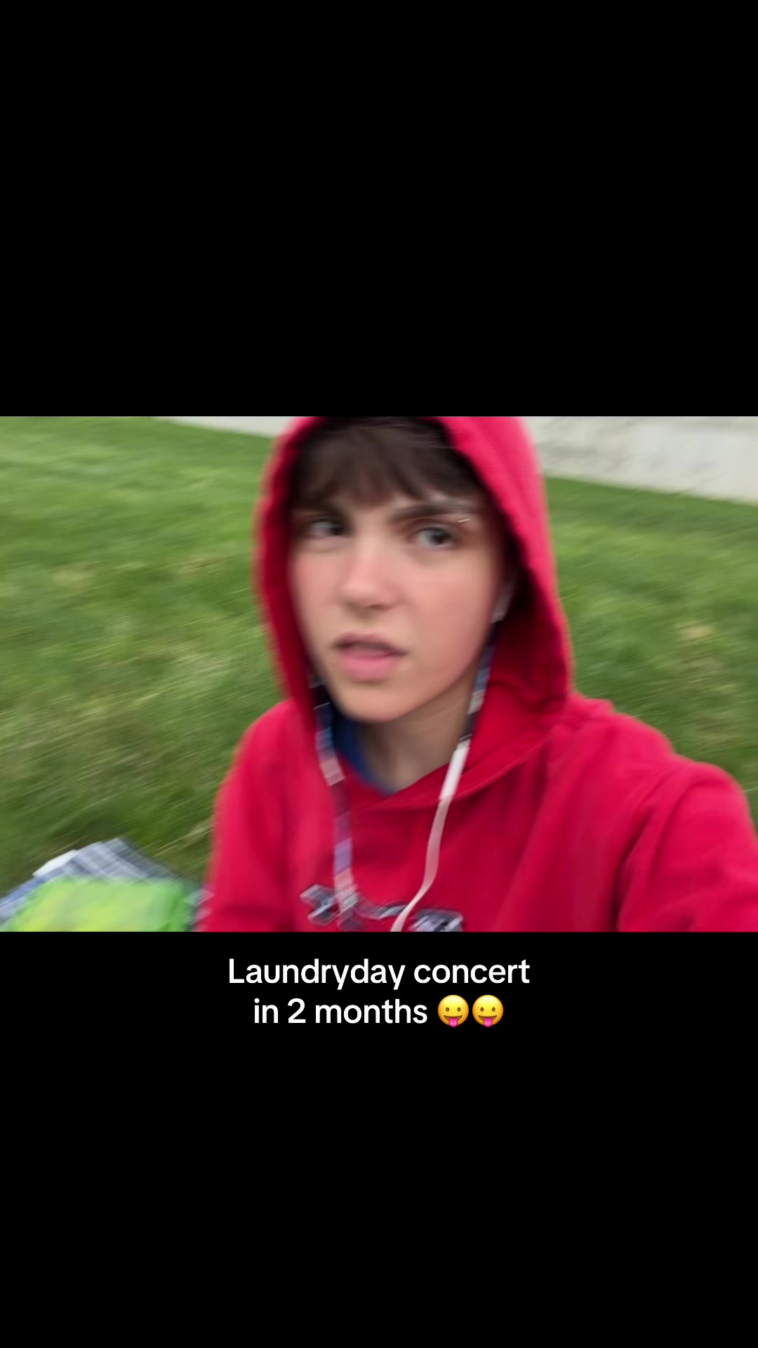 @￼