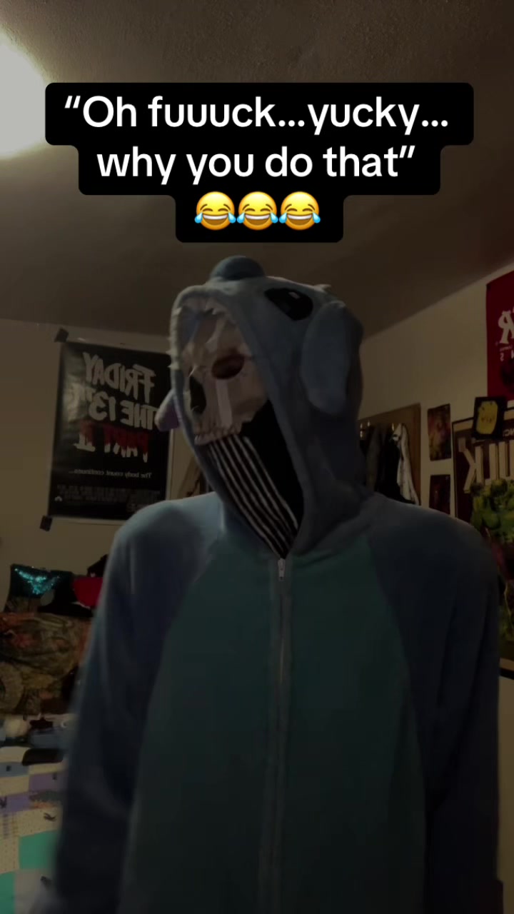 @𝕷𝖔𝖓𝖊𝖑𝖞 𝕲𝖍𝖔𝖘𝖙