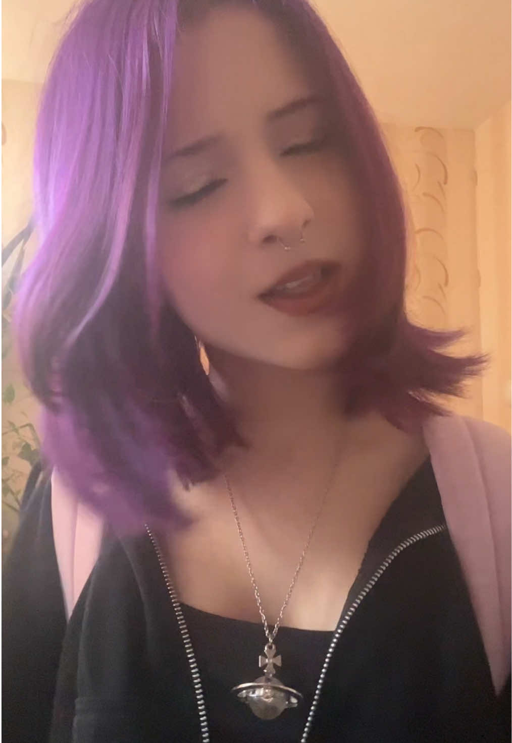 @щовелиса