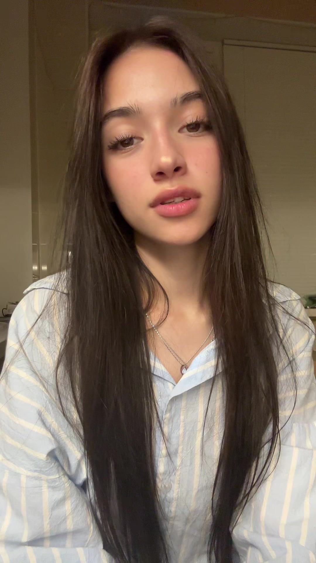 @N👅