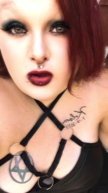 @Sarchotic666