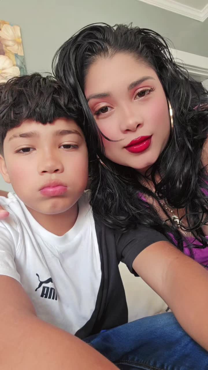 @vanessagaleano504 🍇