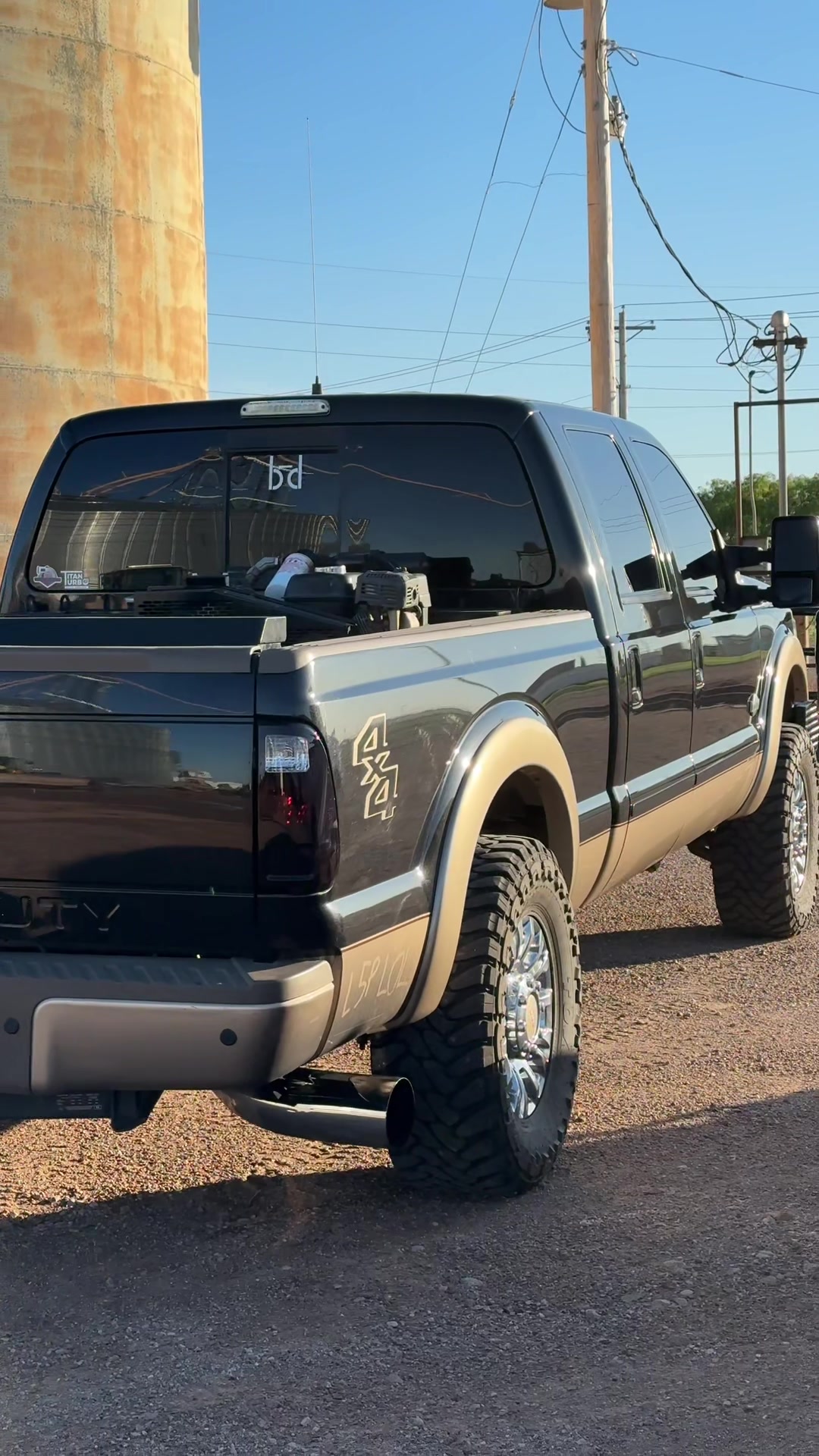 @PARKER._DENTON