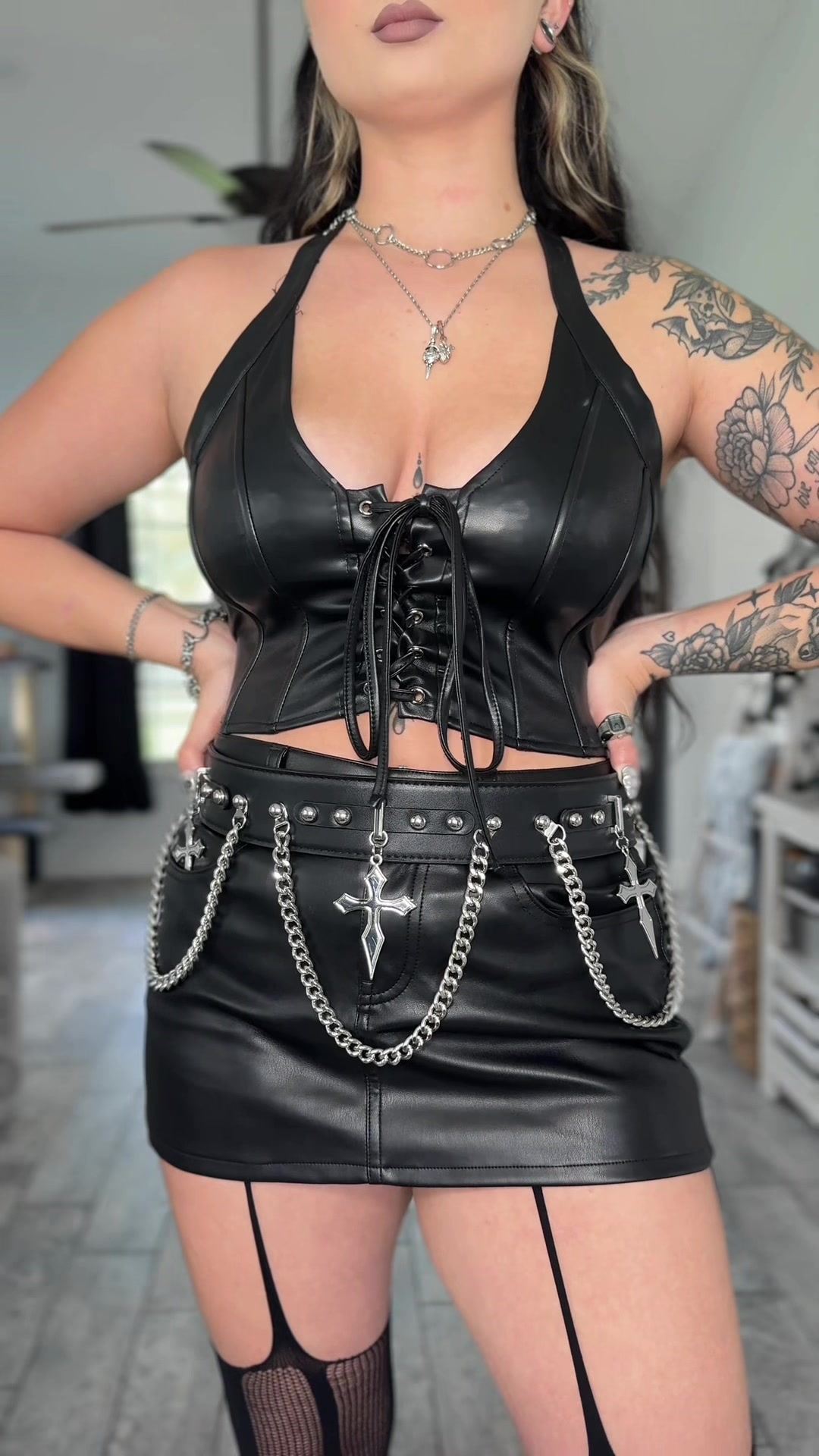 @Tara | Alt Fashion Inspo 🖤⛓️