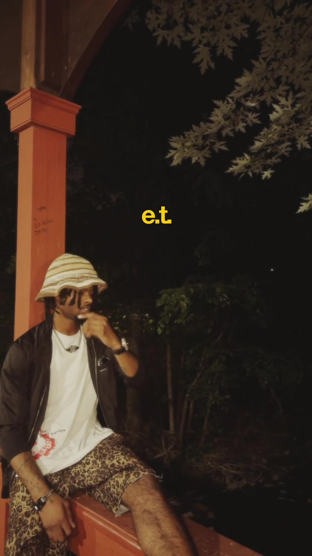 @&Eacute;.T.