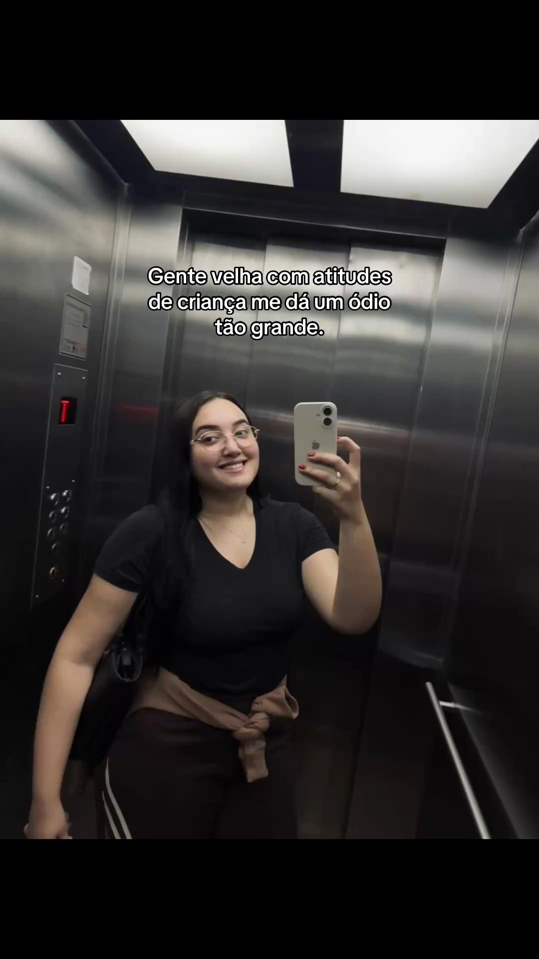 @Lívia Araújo
