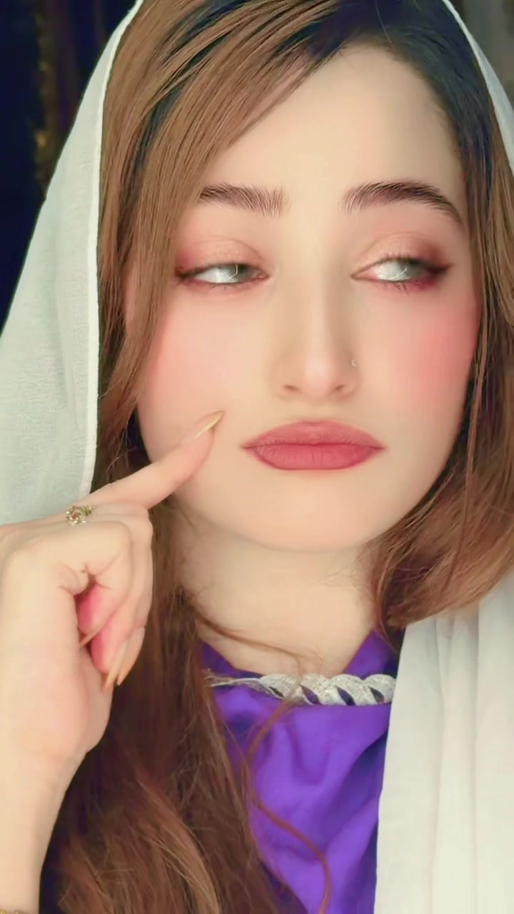 @🦋Ghezal Nazari4. 👑