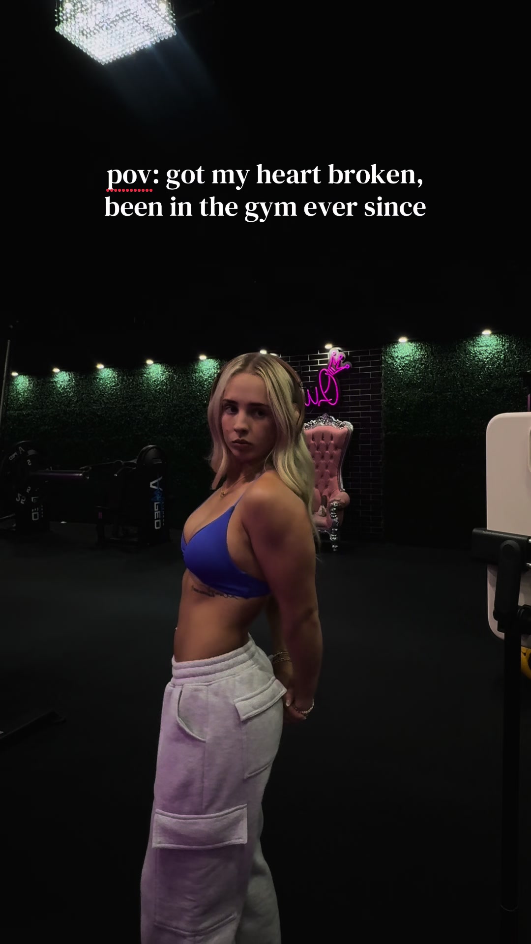 @LAUREN