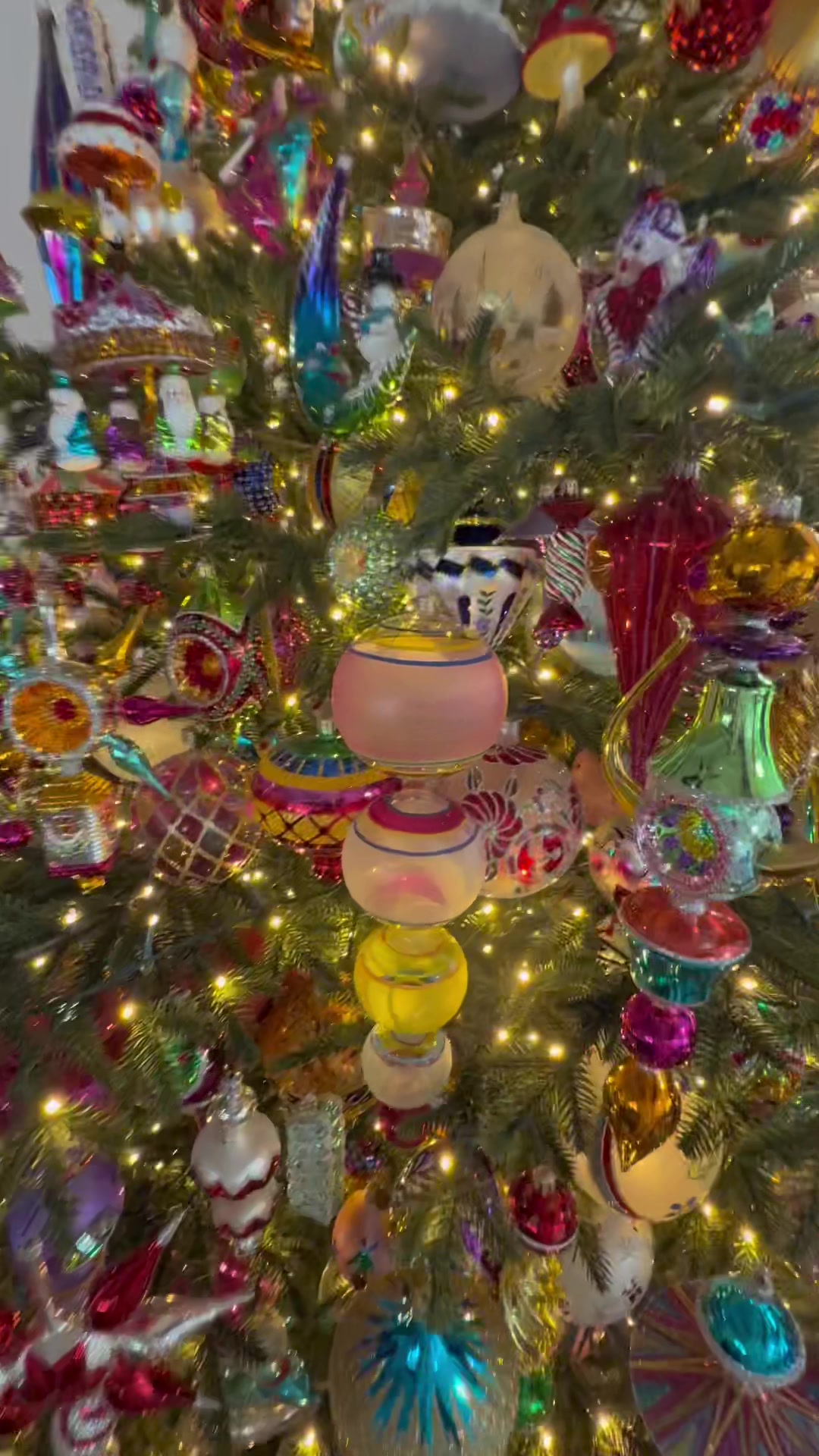 @Ornament queen