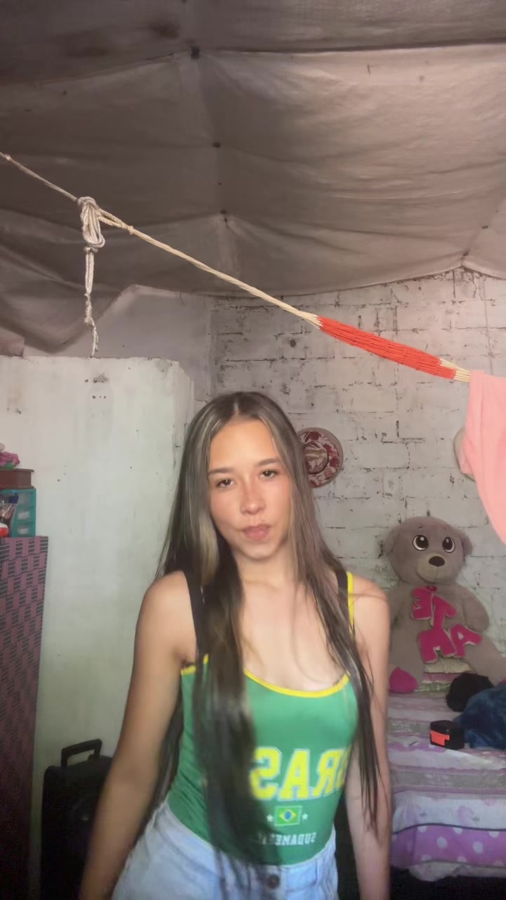 @🦦