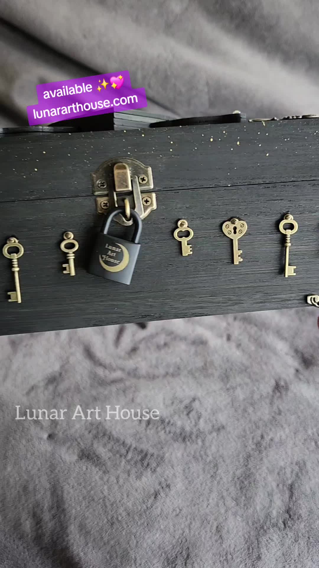 @LunarArtHouse