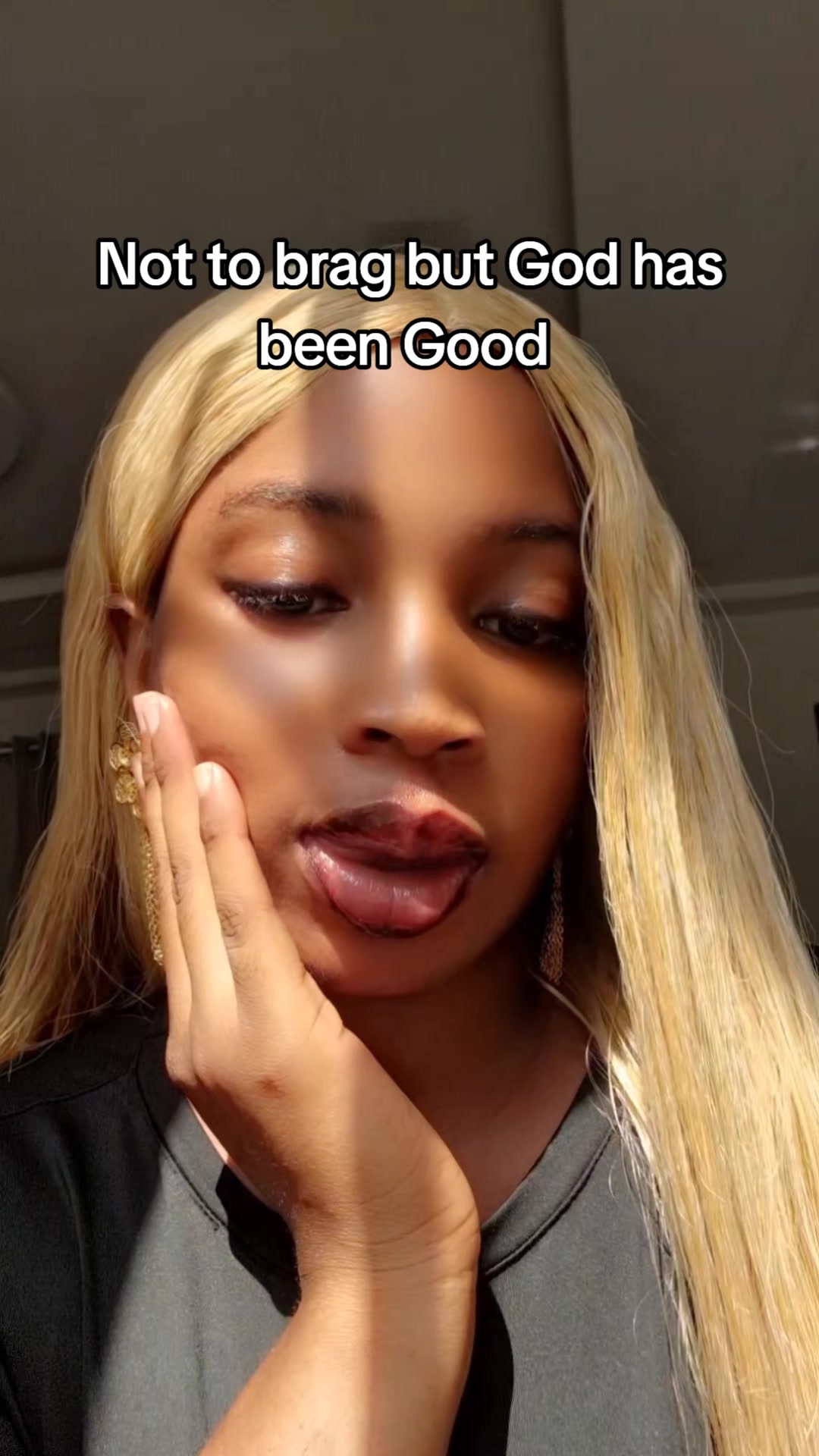 @chelsymansah