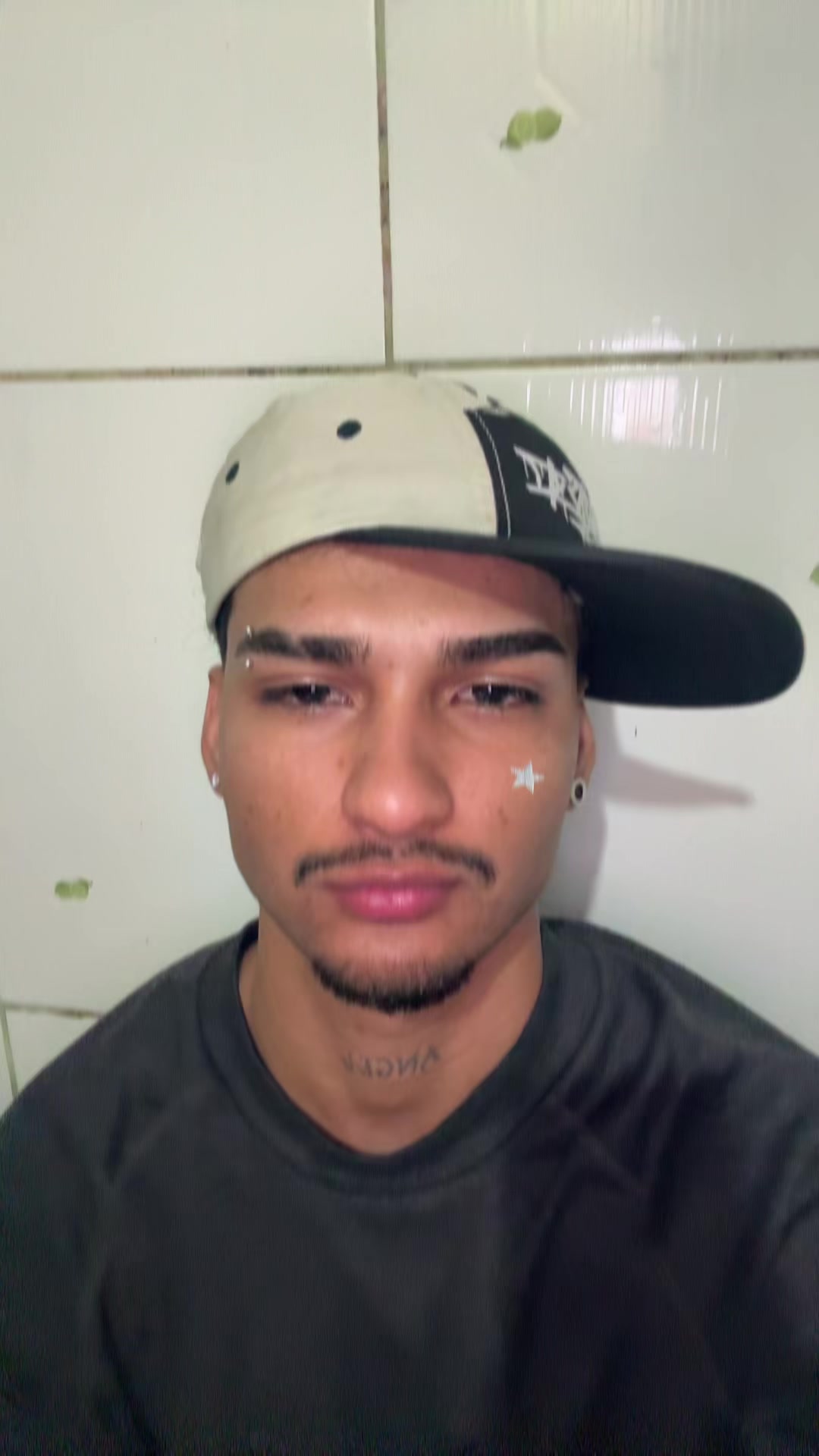 @LEVI BARRETO