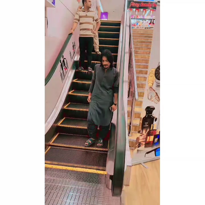 @Rabeel bhangar 11O 🇦🇪🫶🦋
