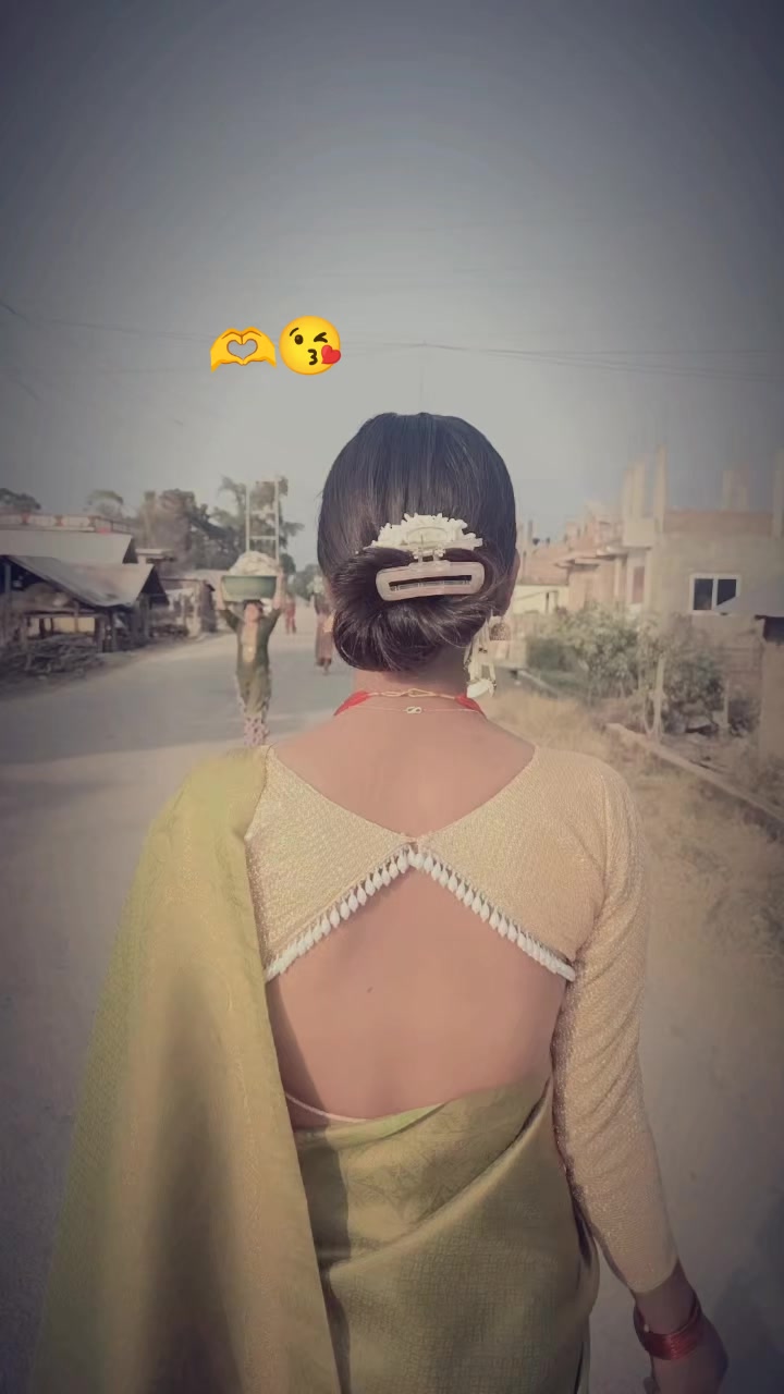 @Sneha Tharu