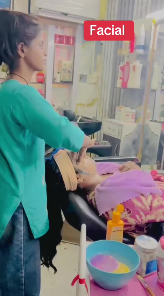 @Shila--makeup studio parasi