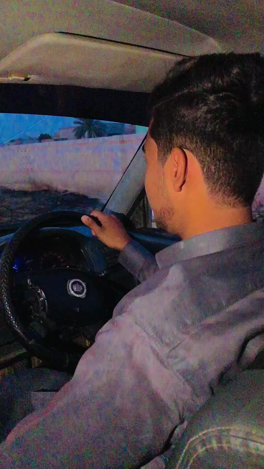 @MALIK FARAQ 💯
