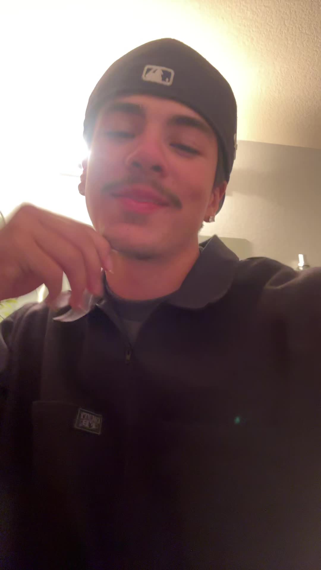 @Prettyboy_chong1
