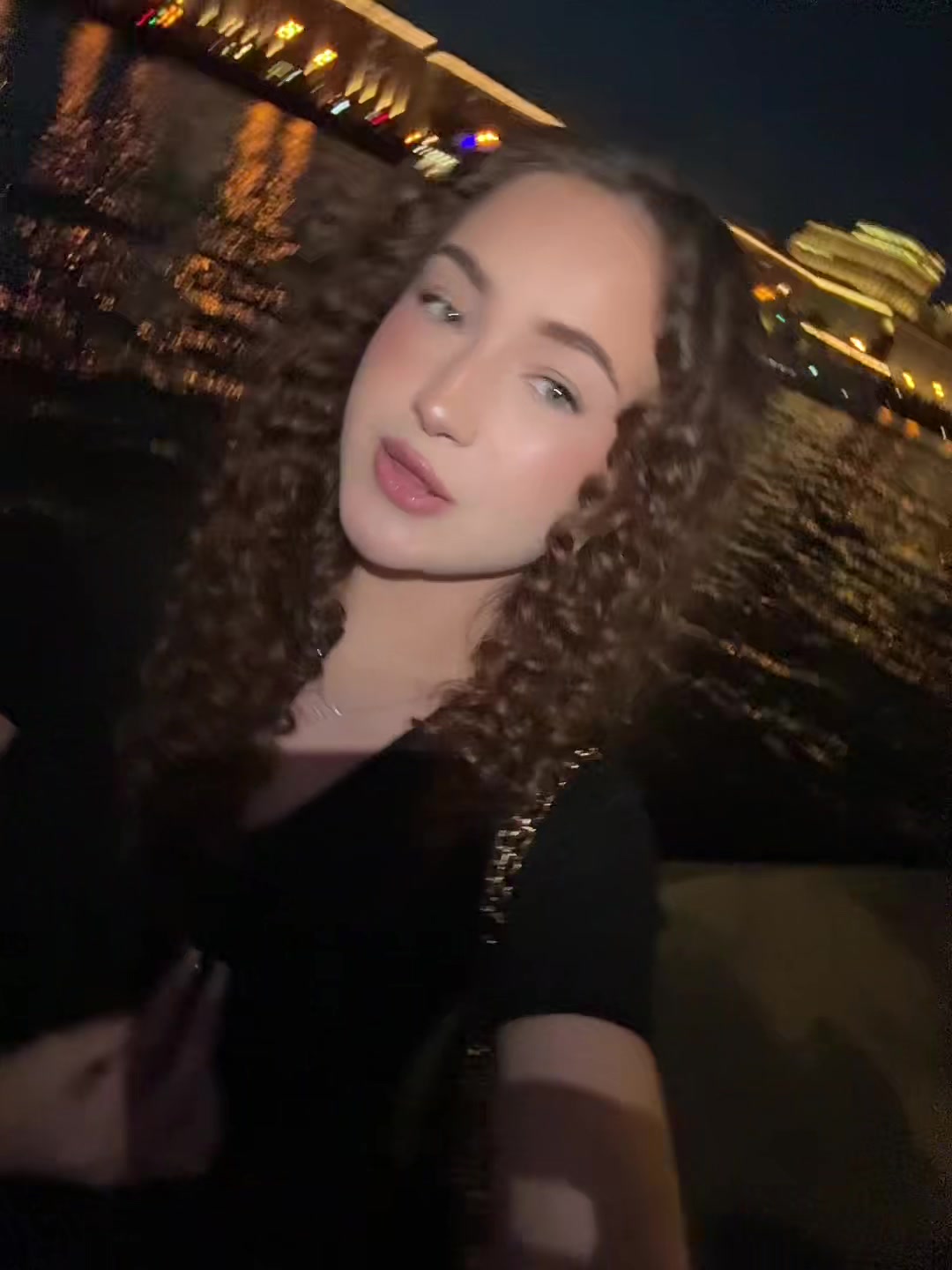 @krismrn 🤍