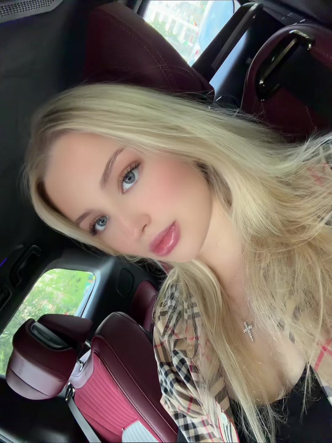 @polyyaaaaaaaaaaaaaaaaaa