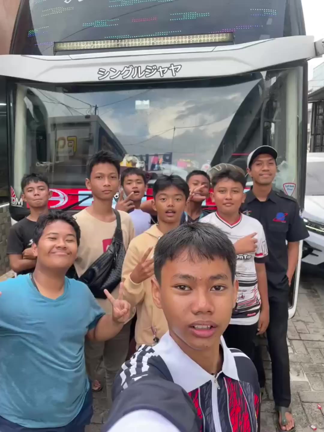 @ziii_sukaa_buss