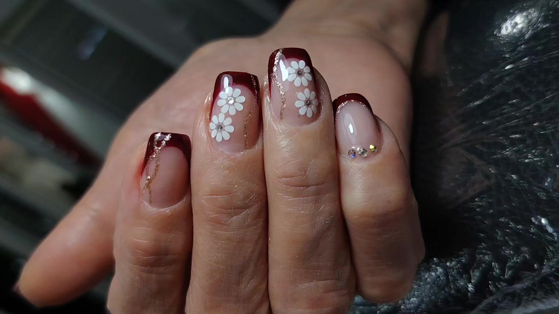 @sheki_nails_fira