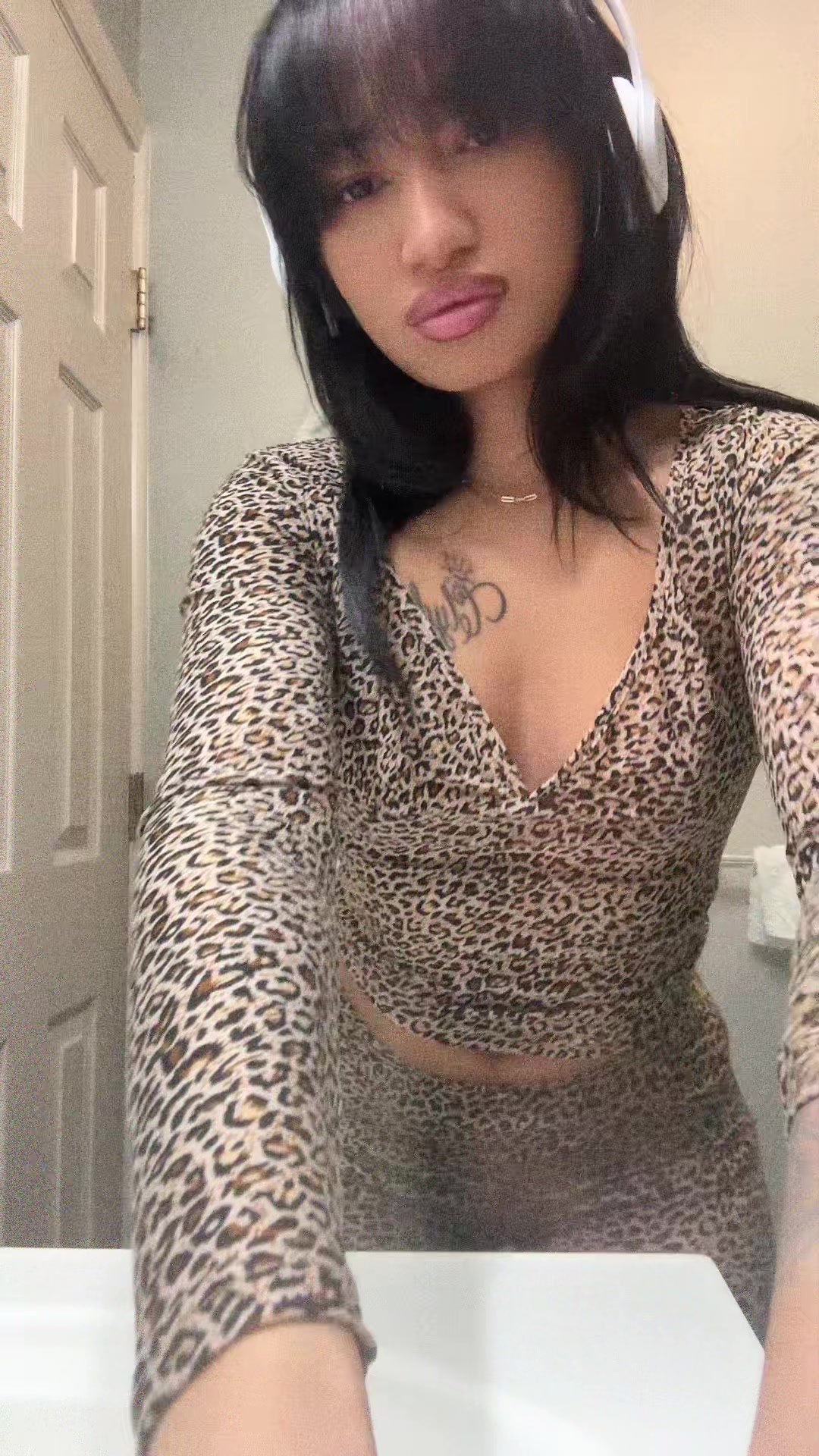 @$