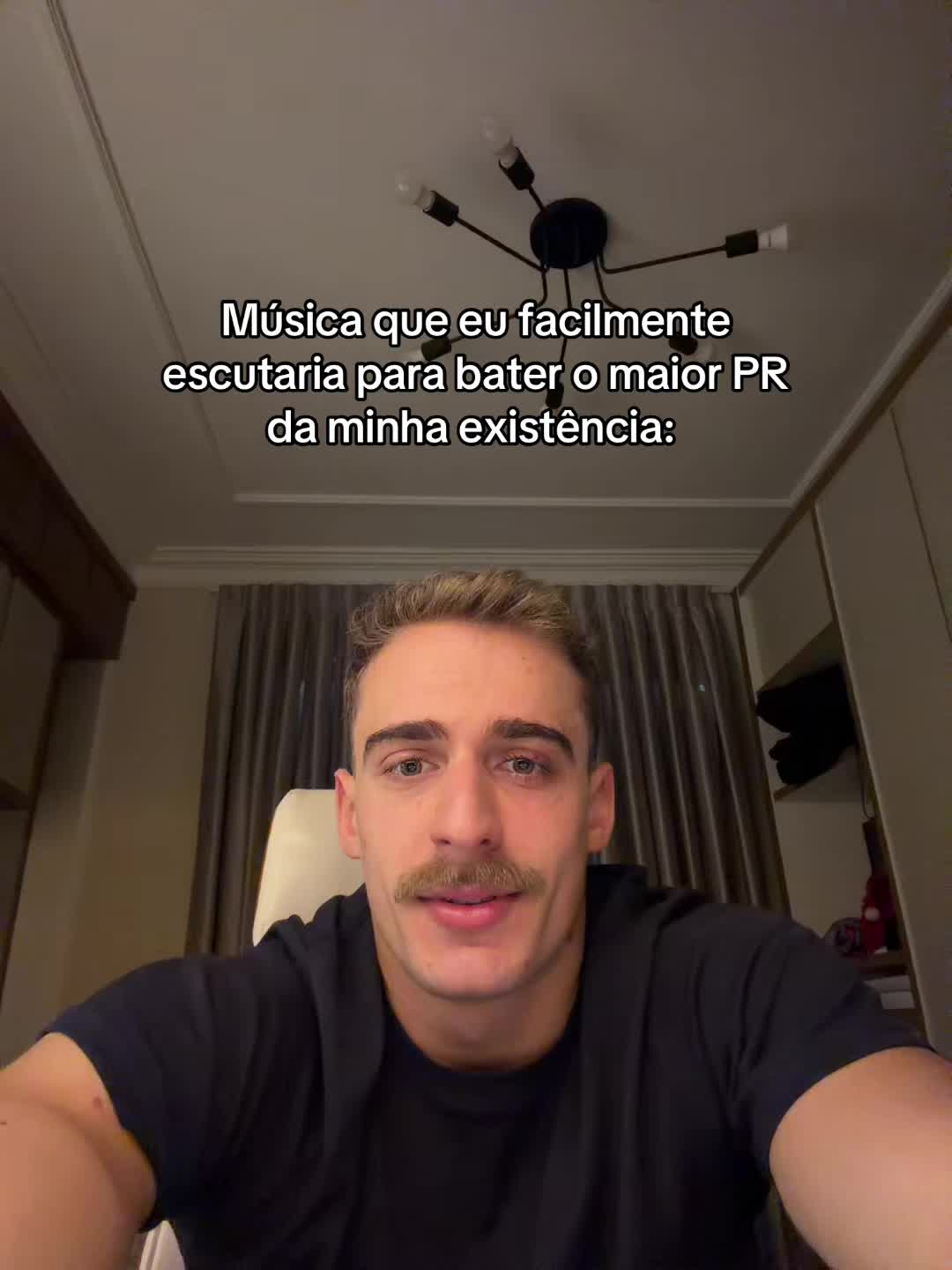 @João