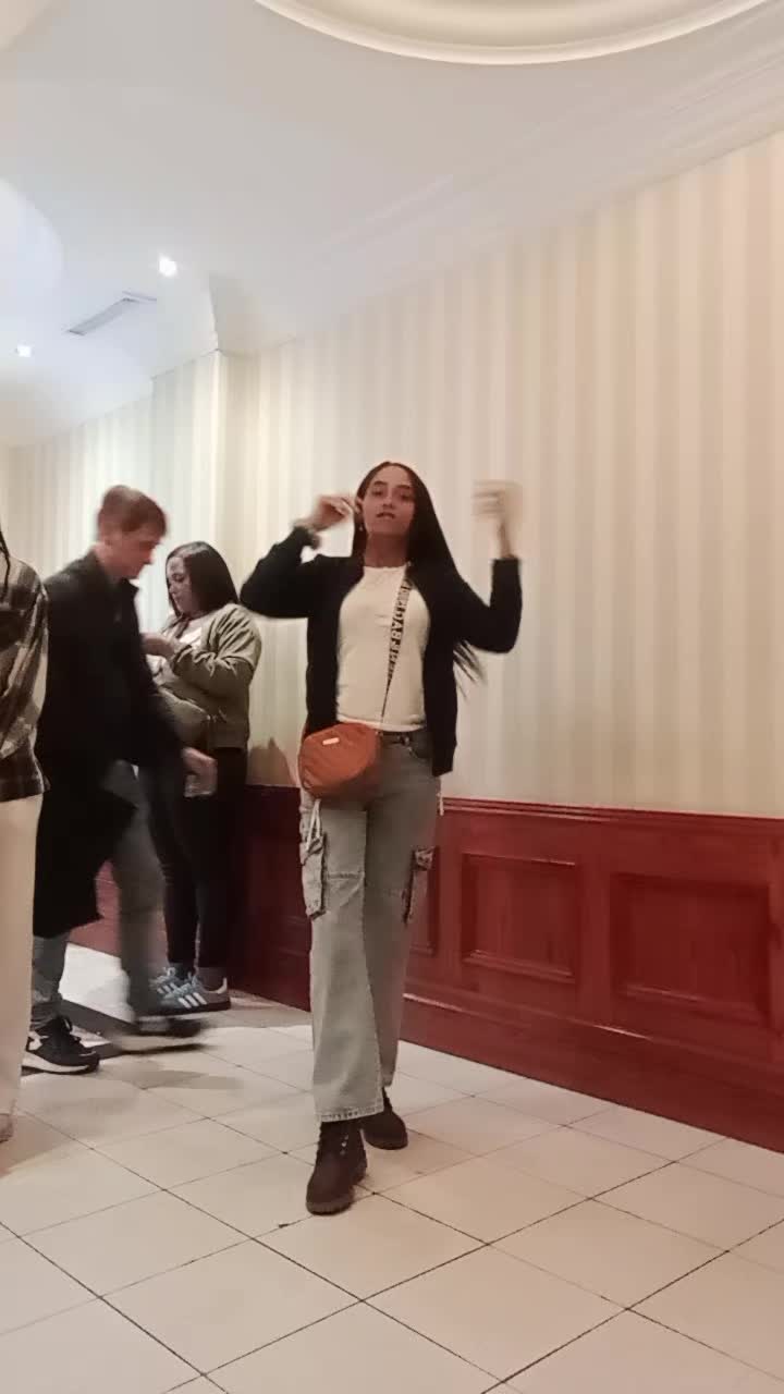 @J🦋