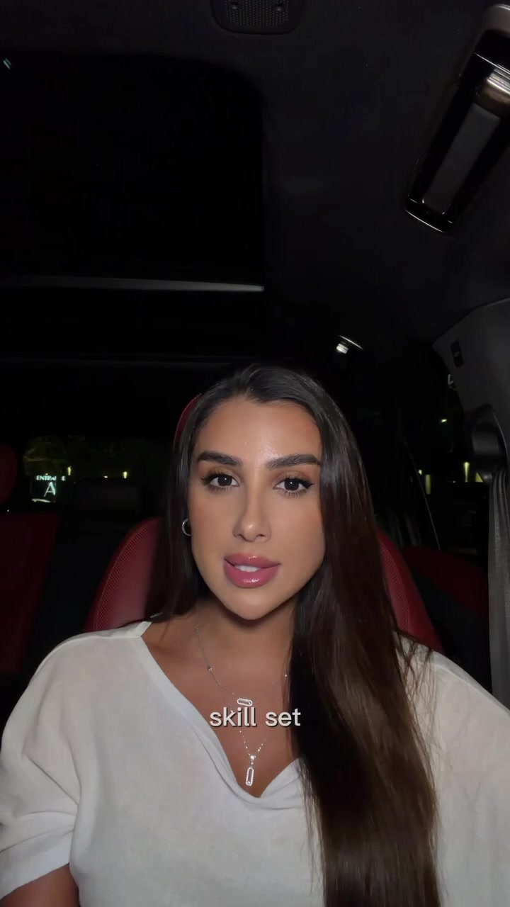 @Iamhoniakader