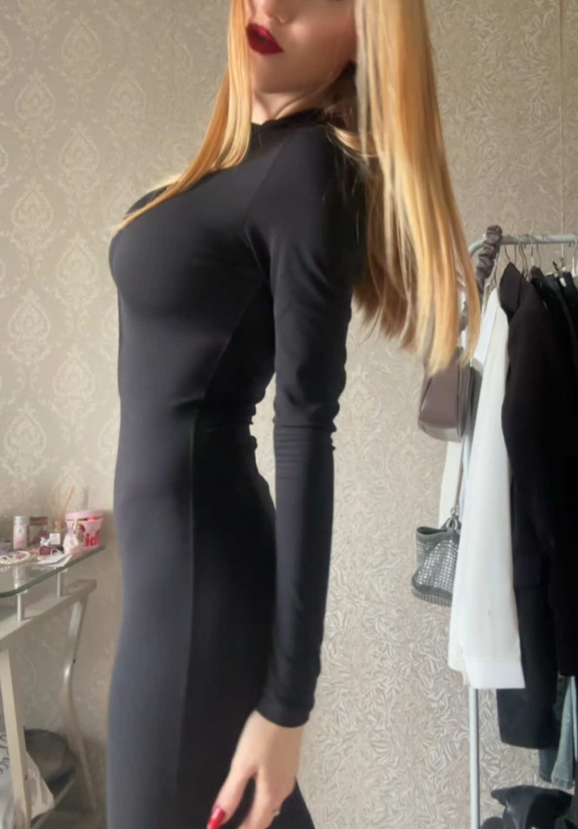 @Нэтти с необычным лицом ~