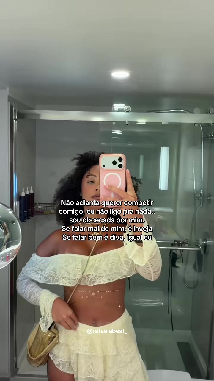 @Rafaela Moreira