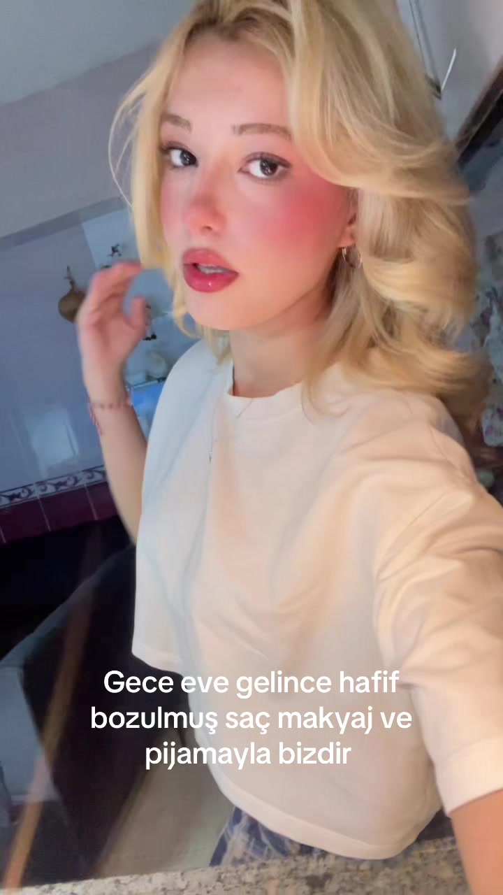 @nur 🪬🪩