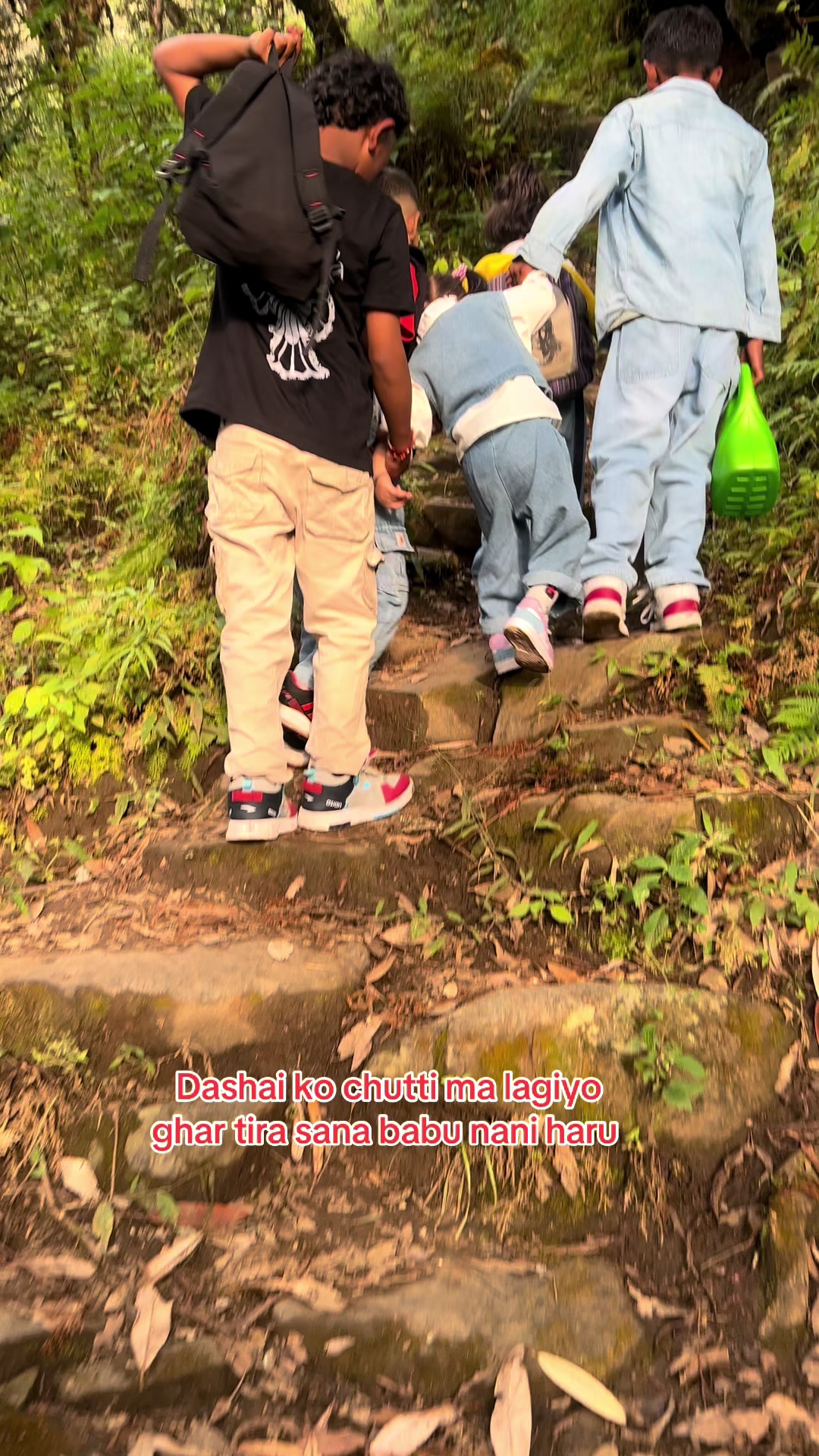 @थिँयाल 🌿