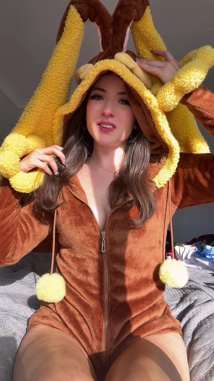 @Minacakes_12