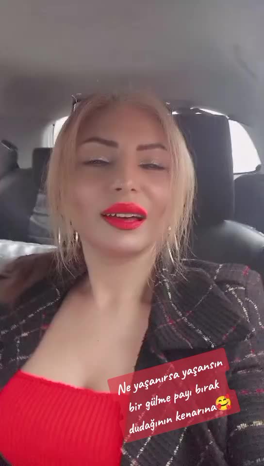 @emellebeauty