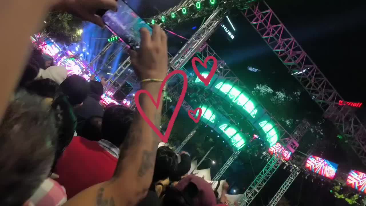 @*vlogs*