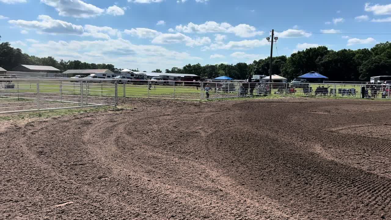 @Brit. L | Barrel Racer