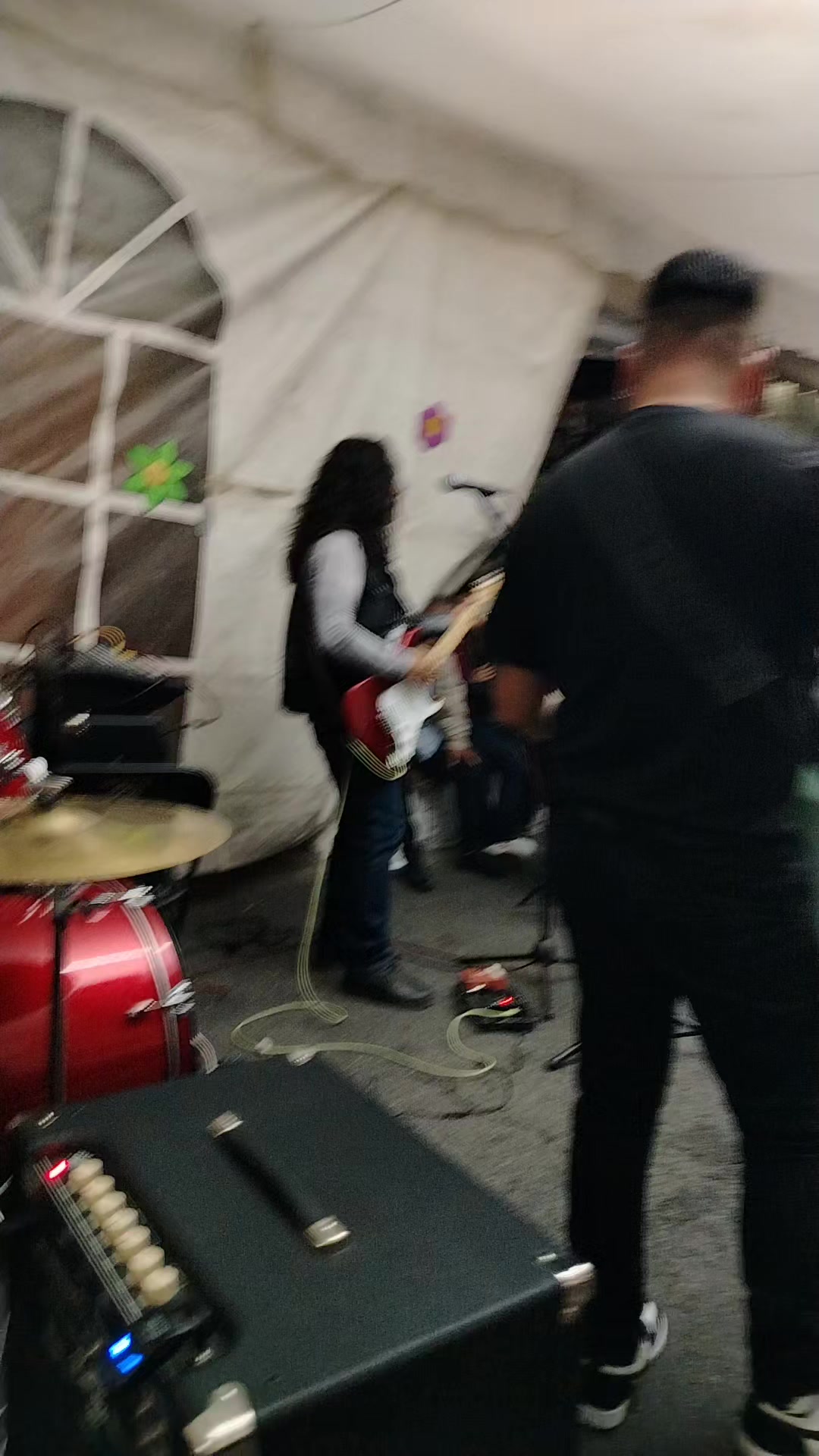 @Brebaje Extraño