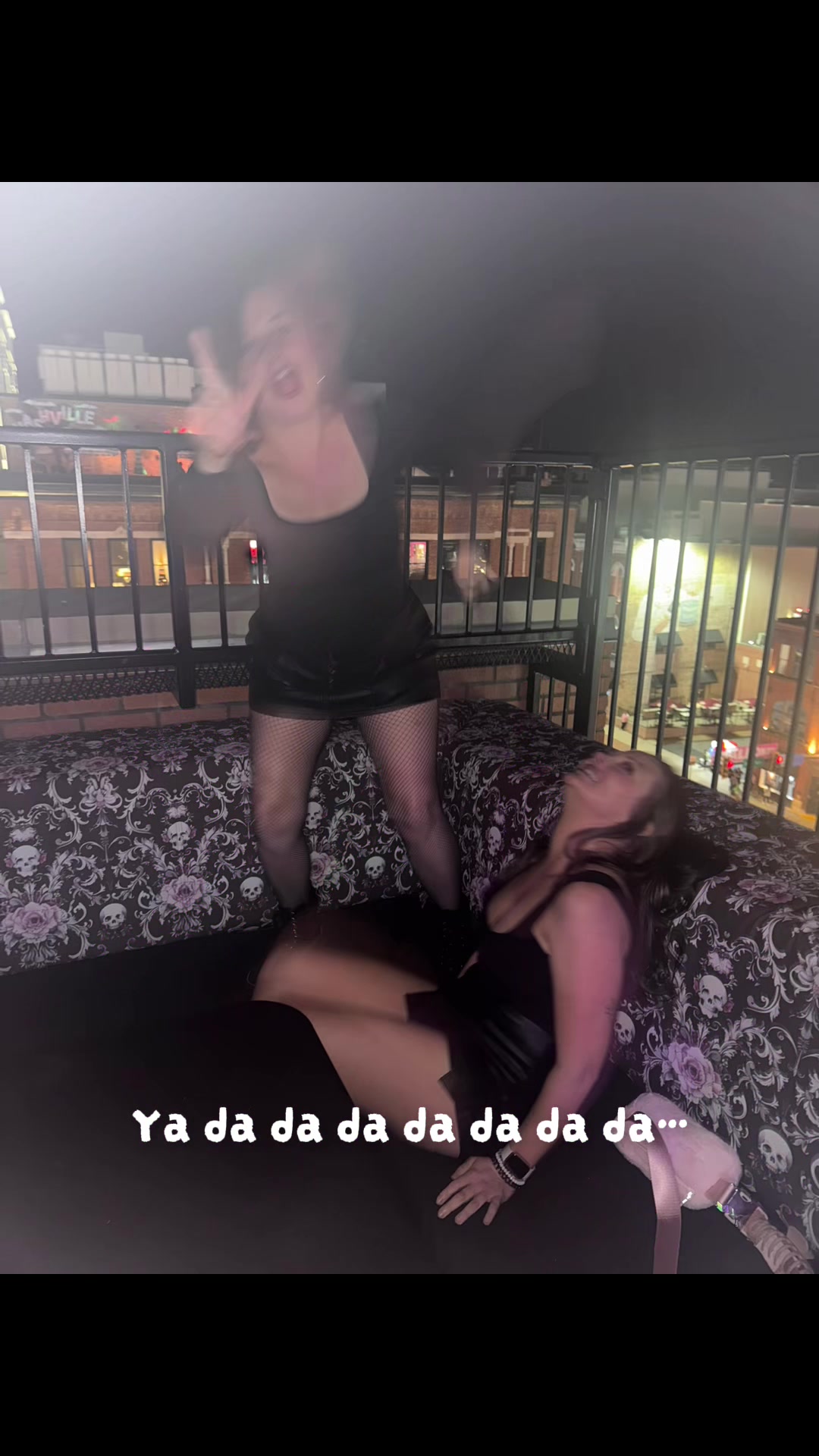 @Erinlindshitch