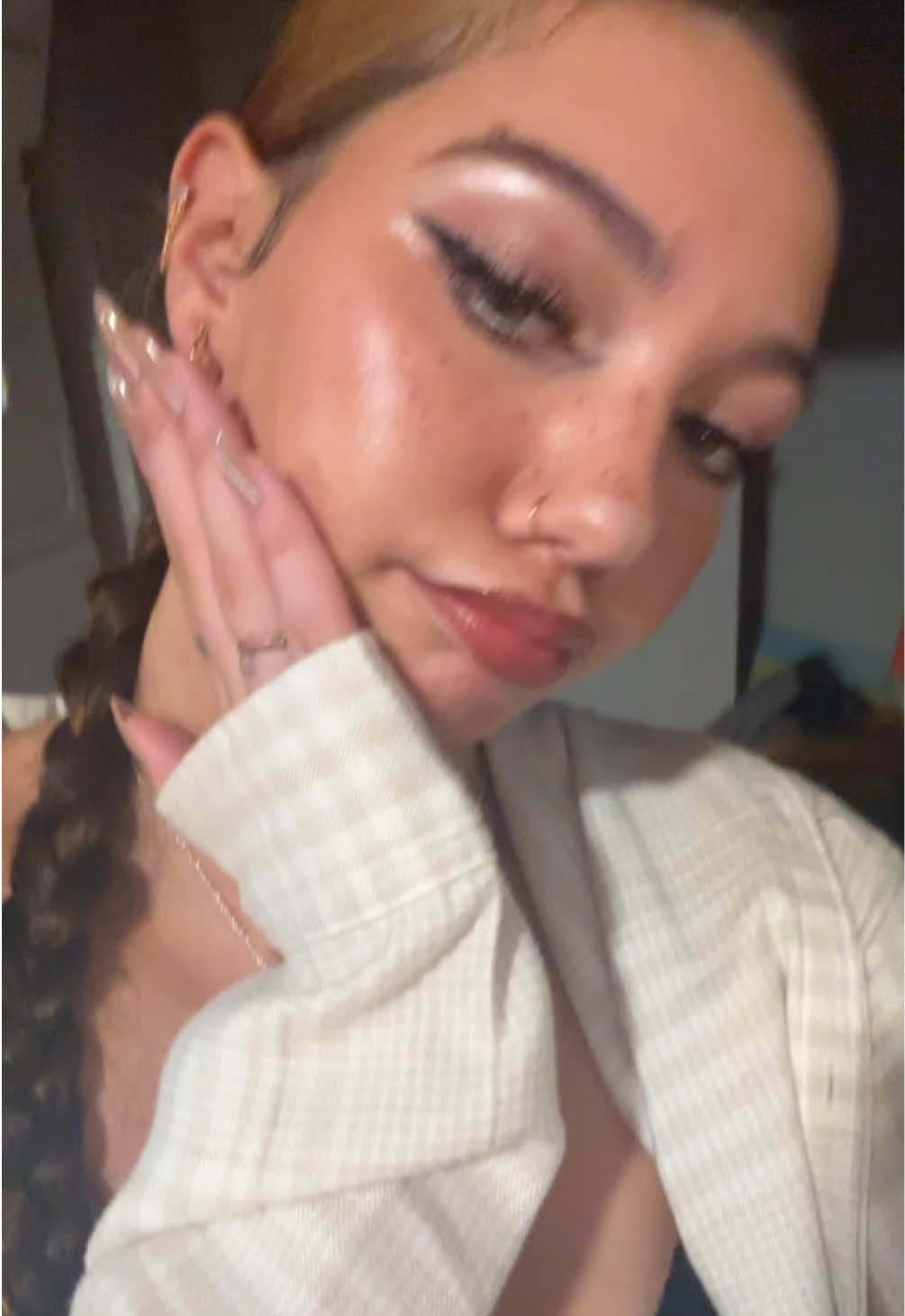 @adelina