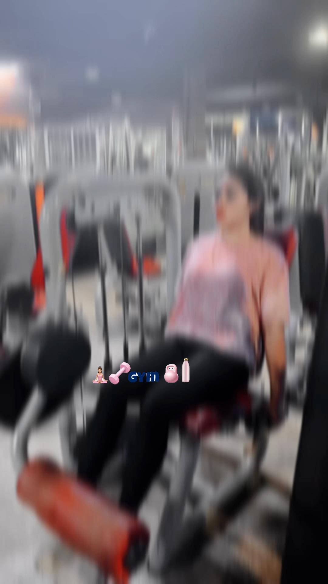 @ᴍᴀʀɪᴘᴏꜱᴀ 🦋