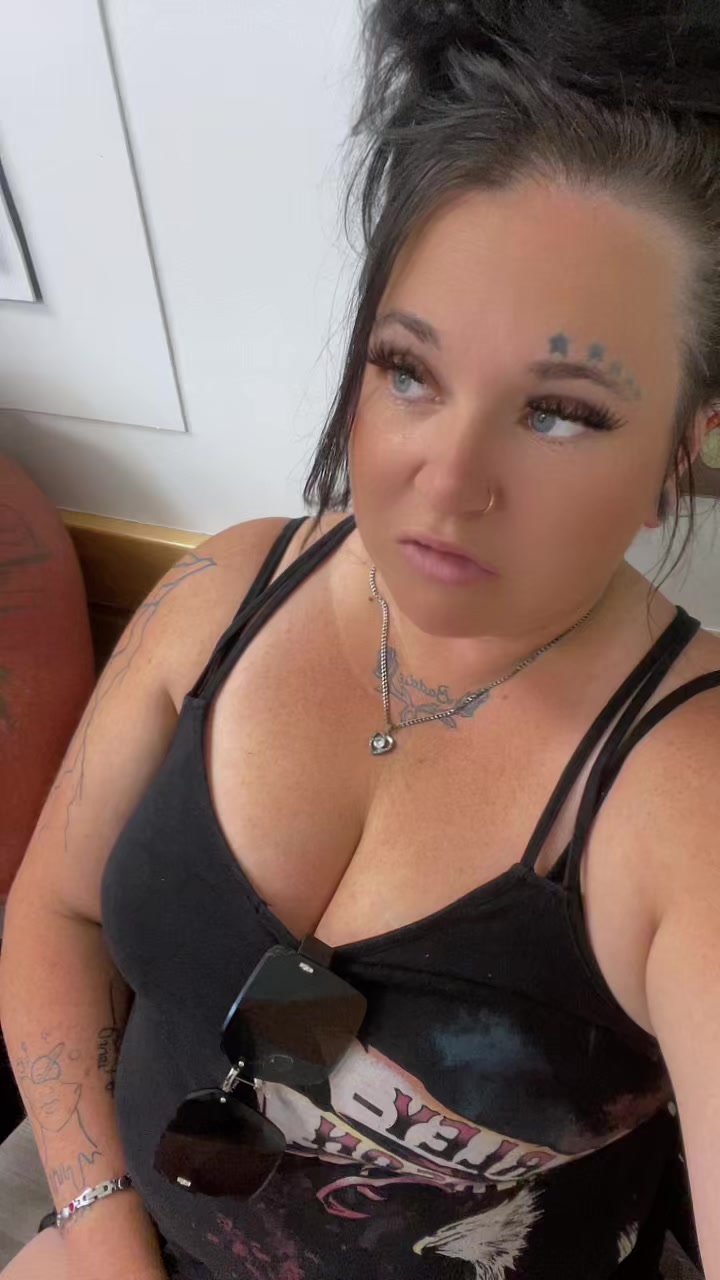 @savagesoberlauren