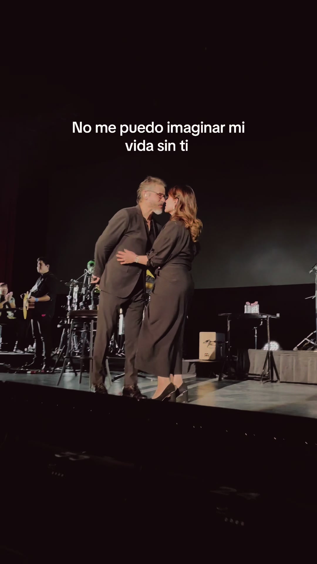 @Jesús Adrián Romero