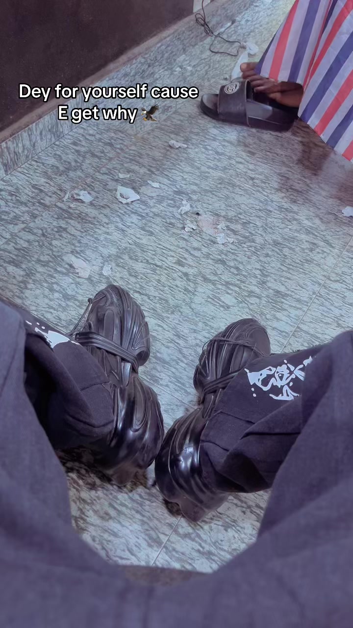 @⚜️ŁÒRD 🐻❄️ £DmüÑD🀄️