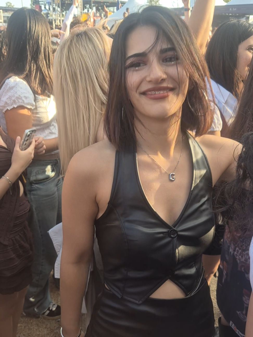 @Kübra Gökçe 卌