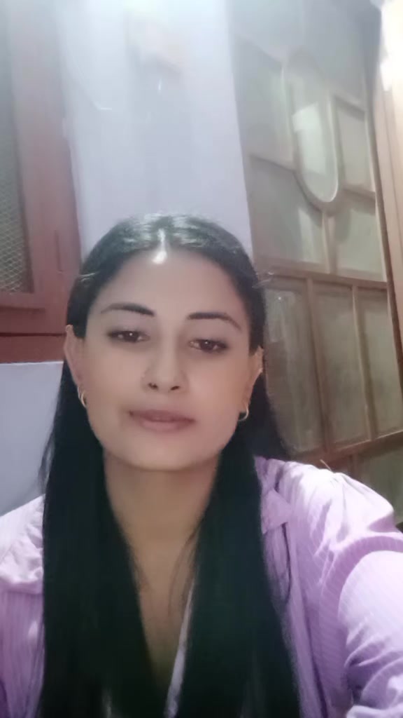 @Naina Kc915