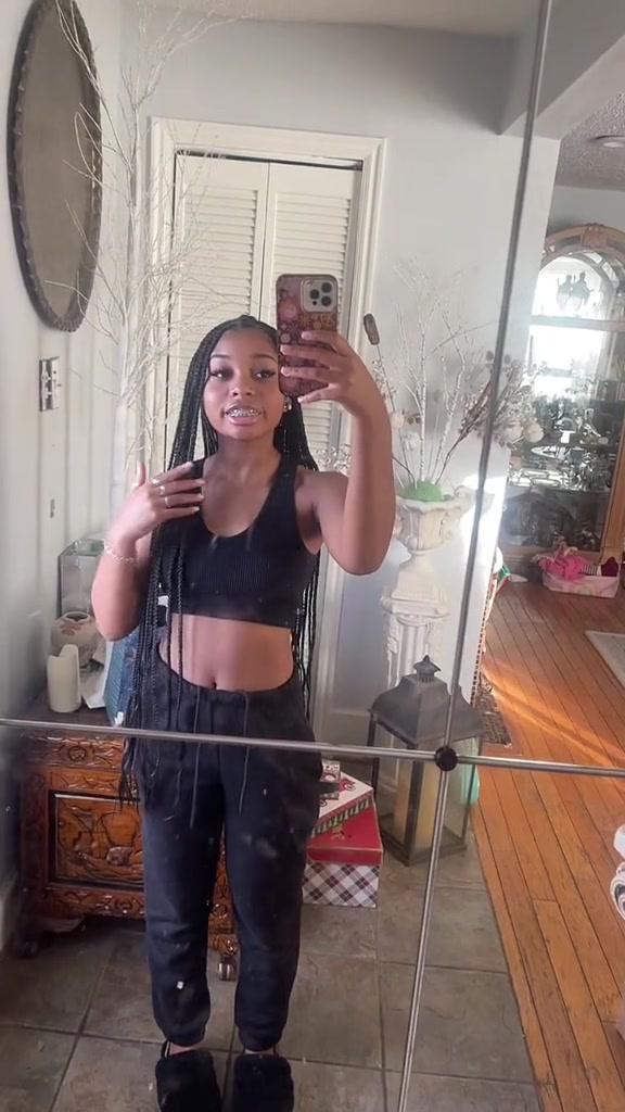 @liyahli